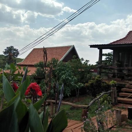 Ratanak Tep Rithea Homestay Banlung Εξωτερικό φωτογραφία